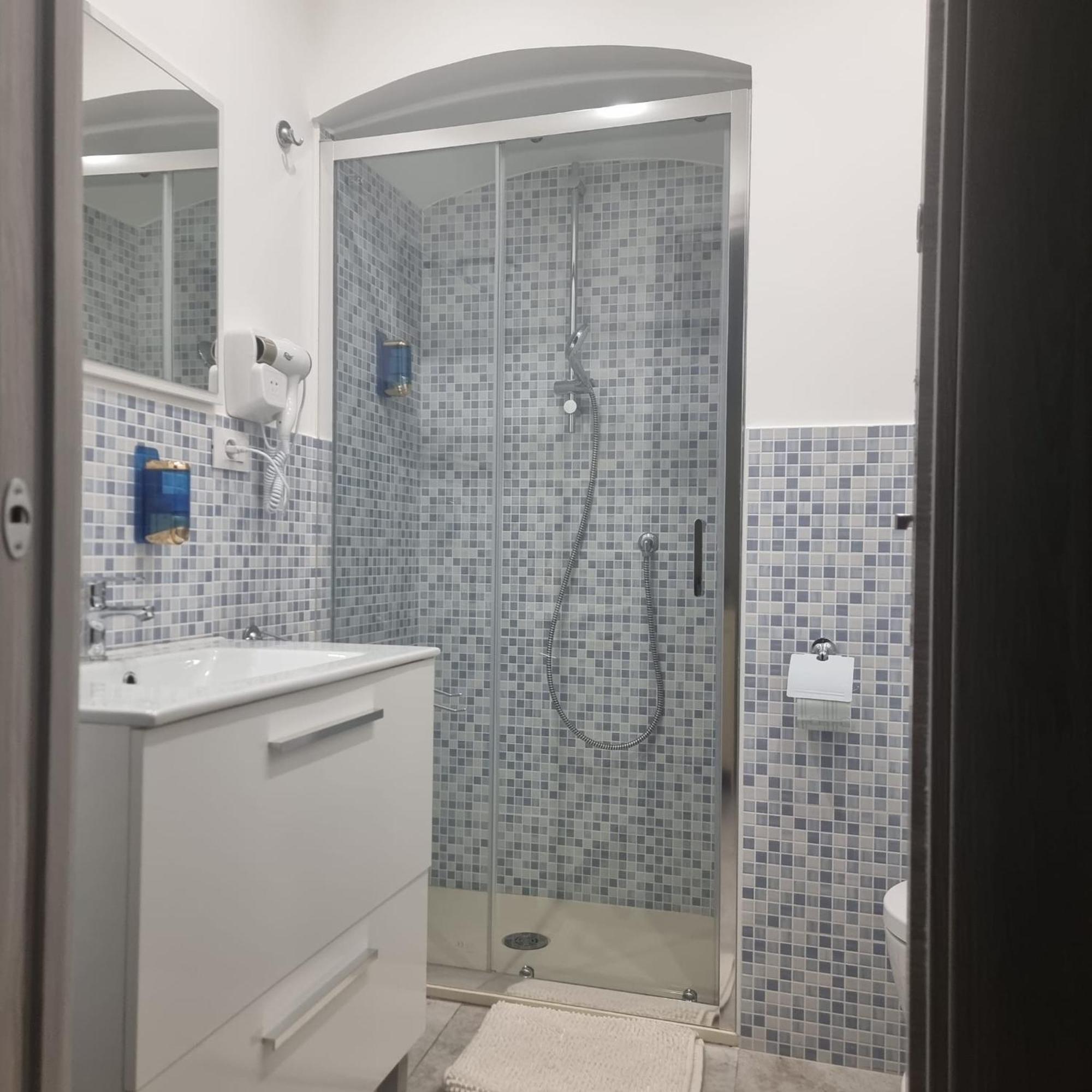 לינה וארוחת בוקר קטאניה Al Punto Giusto מראה חיצוני תמונה