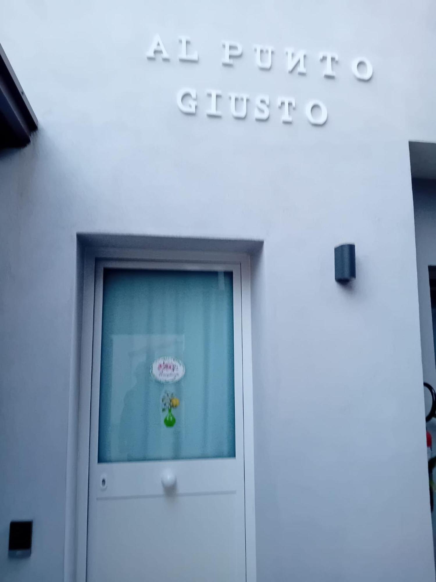 לינה וארוחת בוקר קטאניה Al Punto Giusto מראה חיצוני תמונה